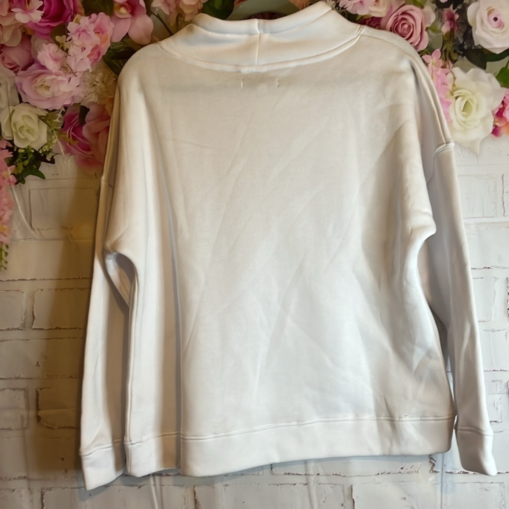NWT RAE DUNN MERRY AND BRIGHT CHRISTMAS DRAWSTRING NECK SWEAT SHIRT MEDIUM - Picture 8 of 8